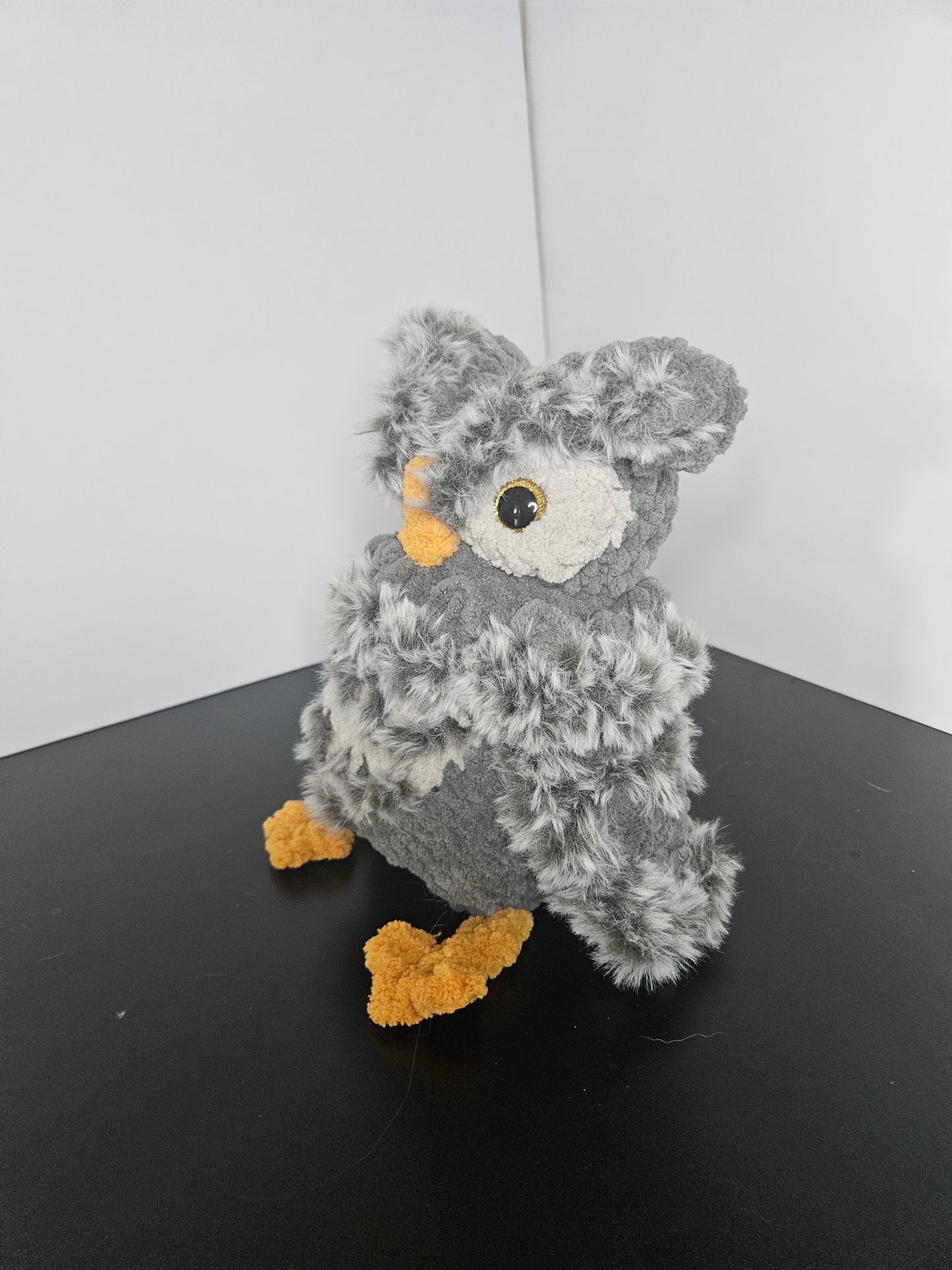 Owl with Rotating Head
