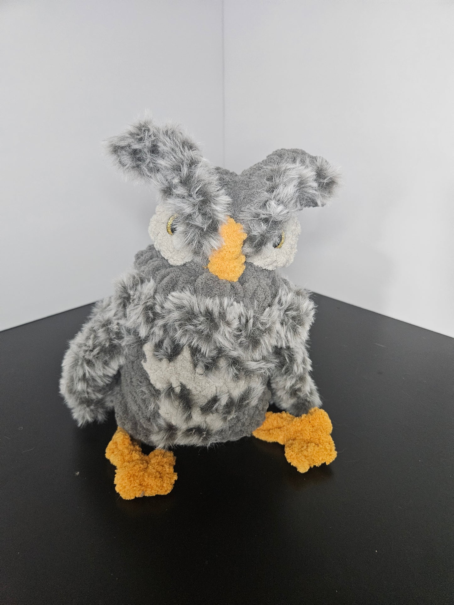Owl with Rotating Head