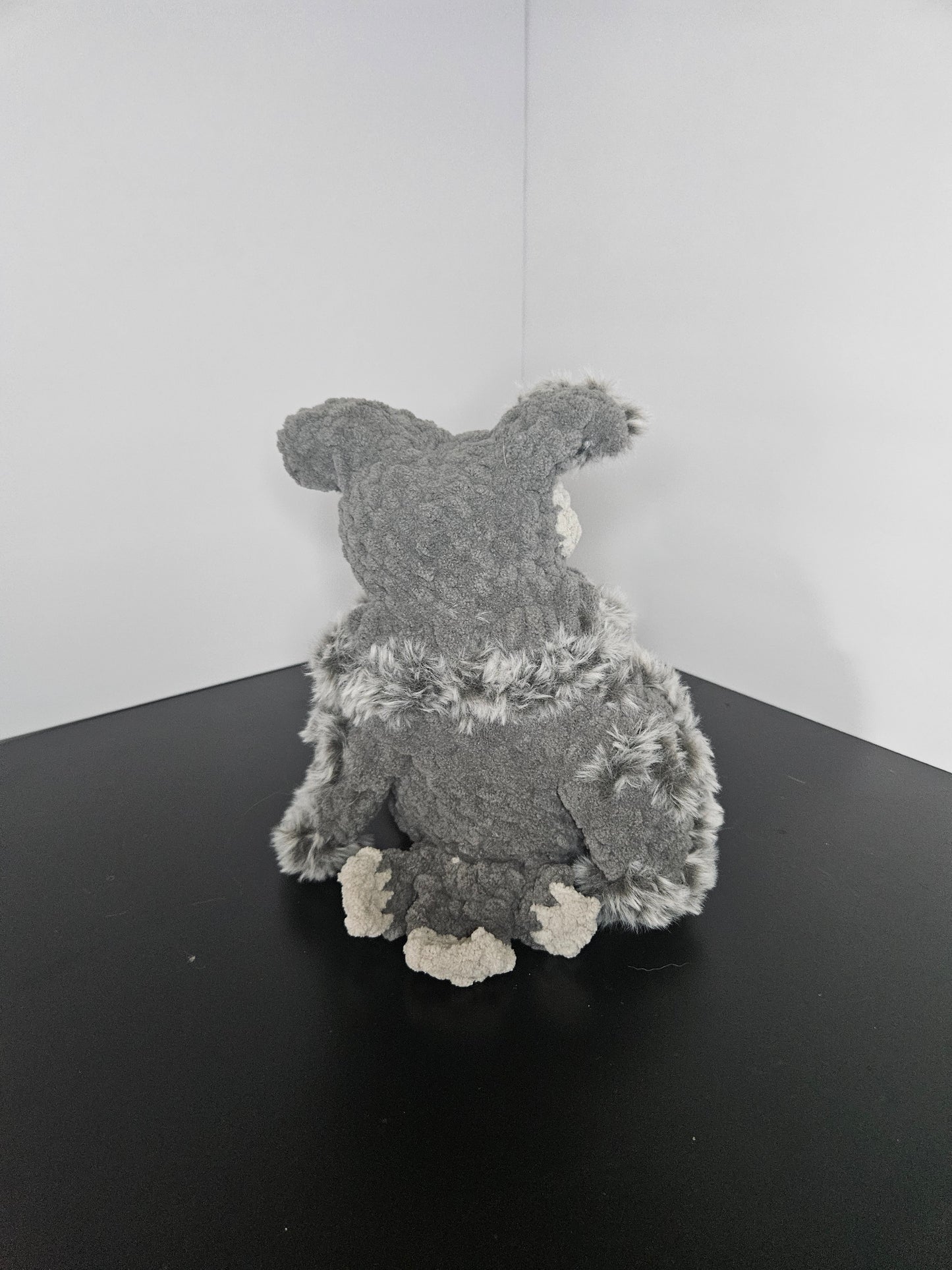 Owl with Rotating Head